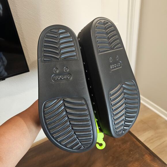 NWOT Crocs Dylan Platform Studded Clogs Size 9 - Picture 4 of 5